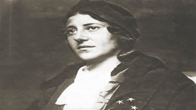 نعيمة الأيوبي| نصيرة المظلومين وأول مصرية ترتدي روب المحاماة