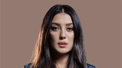 كندة علوش في أول ظهور بـ2023: «الأمومة والمسؤوليات السبب» (صور)