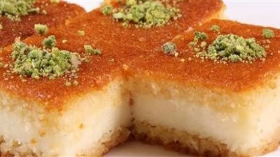 حلويات رمضان 2023| طريقة عمل «البسبوسة بالقشطة» 