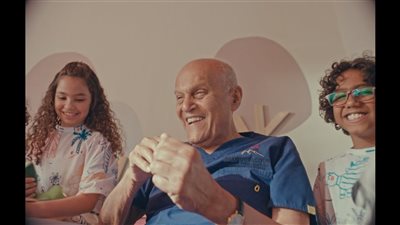 «شبر ونص» أمهات السوشيال ميديا يعلقن على إعلان مؤسسة مجدى يعقوب