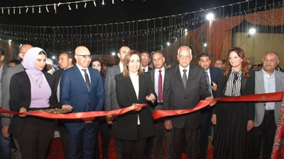 نيفين الكيلاني: معرض فيصل للكتاب بخصومات 50% ضمن مبادرة «الثقافة والفن للجميع» 