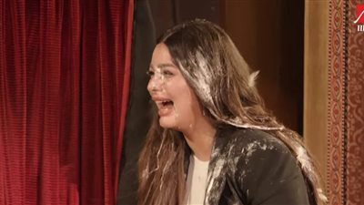 «مسفلته حواجبها بقطران» رامز جلال يسخر من هنادي مهنا في «رامز نيفر إند»