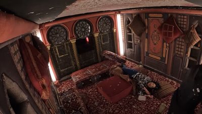 «جسم درفيل وصوت بائع عرق سوس» سخرية رامز جلال من وفاء عامر في 