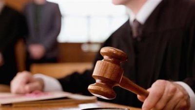 من أرشيف محكمة الأسرة| جوزي بيلبس حريمي واللبانة على طول في بقه