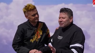 «نزلوني من هنا» صراخ ورعب رضا عبد العال في مقلب 