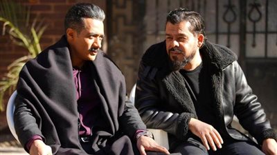 مشهد لم يعرض في جعفر العمدة| محمد رمضان يلقن منذر رياحنة «علقة ساخنة»