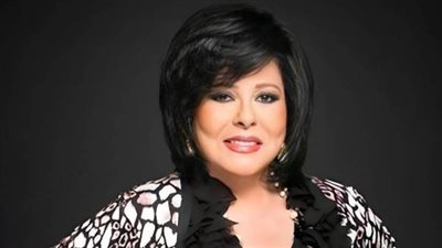 إسعاد يونس تضيئ شمعة جديدة احتفالا بعيد ميلادها (صور)