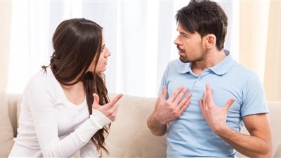 «إزاي أربي مراتي؟» منشور يفتح النار على عريس جديد بالسوشيال ميديا