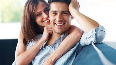 إليك رسائل رومانسية لتهنئة زوجك بعيد الفطر 2023