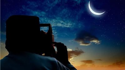 «العيد الجمعة أم السبت؟»| «الفلك الدولي»: مشاهدة الهلال مستحيلة و«البحوث»: الرؤية في موعدها