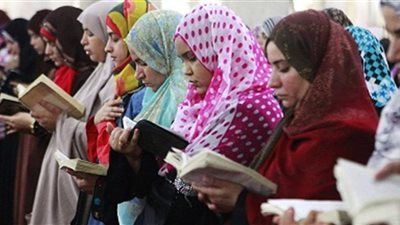 العشر الأواخر من رمضان| كم نقرأ من القرآن بصلاة التراويح؟ علي جمعة يجيب