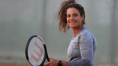 ميار شريف تواصل كتابة التاريخ وتنال إشادة عالمية 