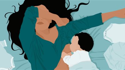 «أصيبت بالشلل إلى الأبد» أم شابة خنقت أطفالها الثلاثة وقفزت من الشرفة 