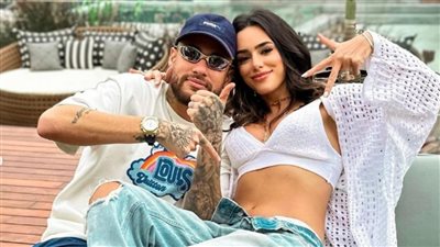 حمل صديقة نيمار يثير أزمة في «حديقة الأمراء»