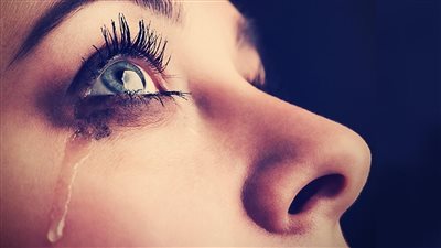 تفسير حلم الحزن والبكاء في المنام وعلاقته بفرج الله القريب