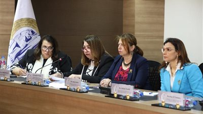 نجلاء العادلي تستعرض جهود «القومي للمرأة» لمواجهة ختان الإناث والزواج المبكر