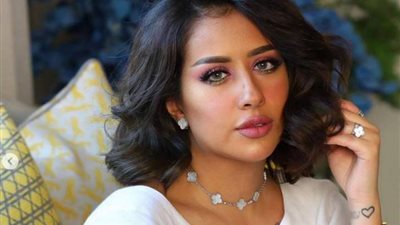 كيف احتفلت الفنانة الكويتية فرح الهادي بخبر حملها؟