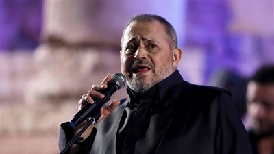 الجمهور المصري يفاجئ جورج وسوف في طابا (فيديو)