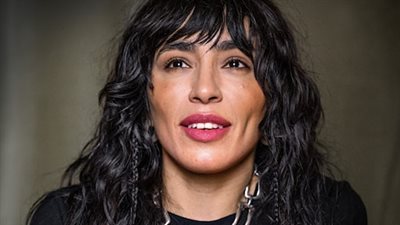 من أصل مغربي.. لورين تفوز  بمسابقة «يوروفيجن» للمرة الثانية