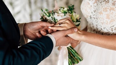 تدريب العروس على البكاء لمدة شهر قبل حفل الزفاف