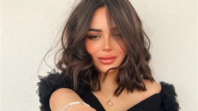 البلوجر السعودية رهف القحطاني تشعل الجدل بخبر عودة هيئة الأمر بالمعروف