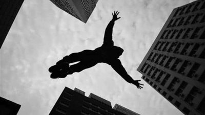 التنمر يدفع طفلان توأم للانتحار سويا من الطابق السادس