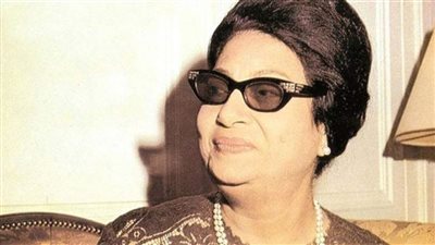 أسرة أم كلثوم تتقدم ببلاغ ضد عمرو مصطفى لوقف مشروعه