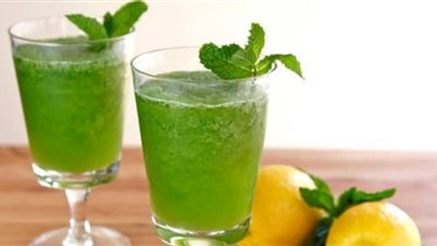 طريقة عمل عصير الليمون بالنعناع وأهم فوائده للنساء