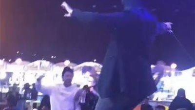 فيديو امرأة تغني وترقص بالنقاب يشعل الغضب في السعودية