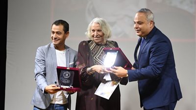 قصر السينما يكرم الفنانة فريدة فهمي وزوجها الراحل علي رضا (صور)