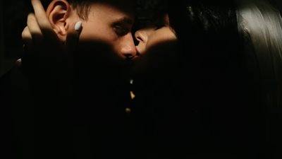 بينها أمراض القلب | مخاطر تهدد المرأة إذا توقفت عن ممارسة العلاقة الحميمة