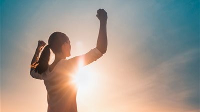 درجة الحرارة اليوم 44 والأرصاد تنصح بـ 4 أشياء