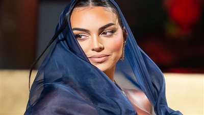 جورجينا رودريجيز تتابع حساب نجمة مصرية على «إنستجرام»