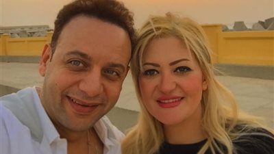 مصطفى قمر يحتفل بعيد ميلاد زوجته ويعلن انضمامها لفيلم «أولاد حريم كريم»