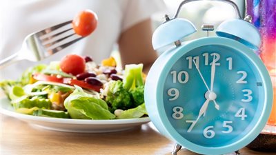 6 فوائد للصيام المتقطع في فقدان الوزن وتحسين صحة الإنسان