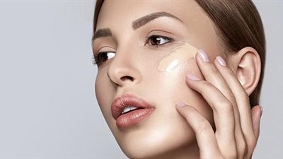 9 خطوات بسيطة للحصول على مكياج خفيف مناسب للعمل