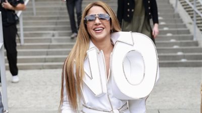 شاكيرا توجه رسالة إلى بيكيه في آخر ظهور لها