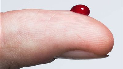 تفسير حلم خروج الدم الأبيض من الجسم في المنام  