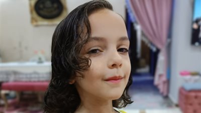 الإعلامي خالد حسنين يهنئ الجميلة كارما الجداوي بمناسبة النجاح 