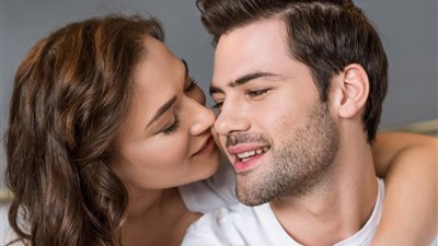 ألواح طينية تكشف تاريخ القبلات الحميمية في العراق