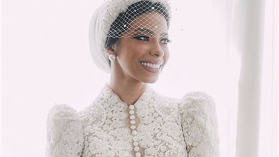 البلوجر منة السني بإطلالة ساحرة في عقد قرانها والجمهور يغازلها