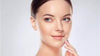 6 فوائد مذهلة لزيت الجوجوبا لبشرة نضرة وجذابة