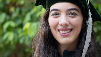 نادين حسني بطلة جمباز إيقاعي وأول مصرية تحصل على دكتوراة علم التخلق