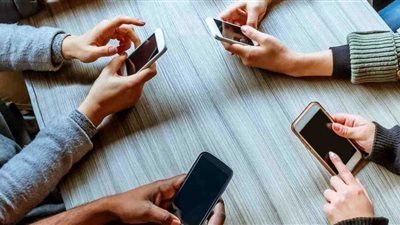 العدو الأكبر للزوجات والأبناء «قطعة حديدية تهدد الأسرة»