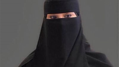 منال بنت مبارك اللهيبي  أول امرأة تتولى منصب مدير تعليم في السعودية