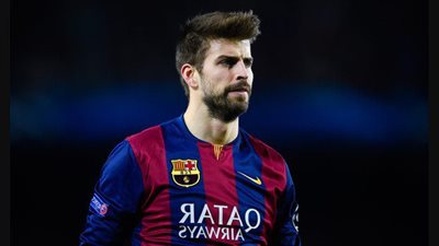 جيرارد بيكيه يتشاجر مع صديقه بسبب حبه القديم