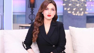 نساء السوشيال ميديا يحتفلن بغياب ياسمين عز «هنوزع عيش ولحمة من الفرحة»