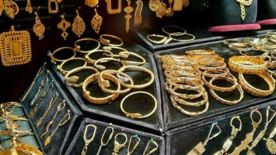 تراجع أسعار الذهب بختام تعاملات الثلاثاء 1-8-2023