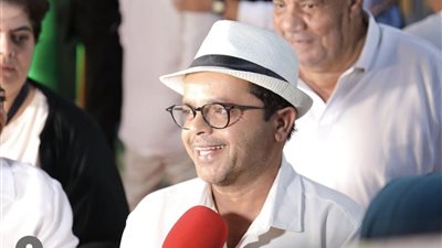 بطيخة هنيدي تثير الجدل في العرض الخاص لفيلم «مرعي البريمو» 