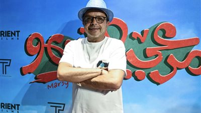 استقبال حافل للنجم محمد هنيدي خلال عرض مرعي البريمو بدبي (صور)